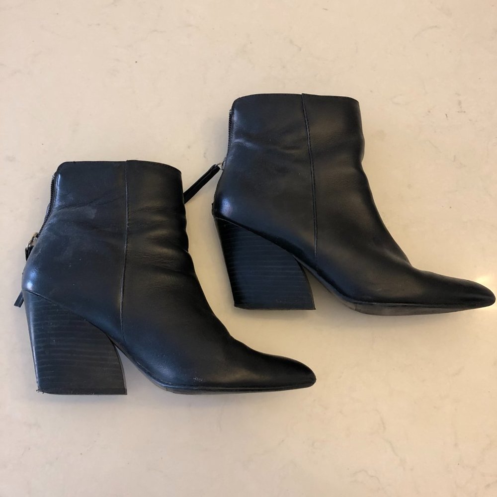 Steve Madden Myrnah Boot